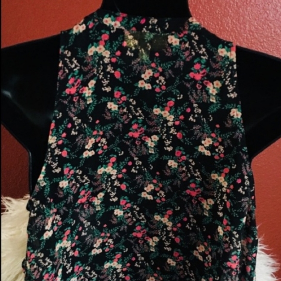 Princess Vera Wang tank Small - Picture 3 of 5